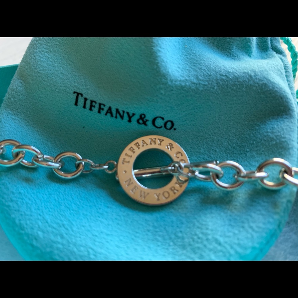 Tiffany & Co. 16” Toggle chain choker